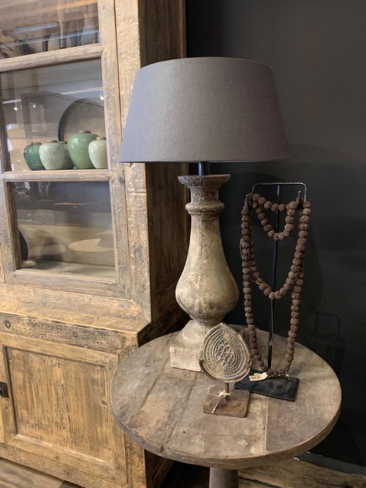 Baluster lamp