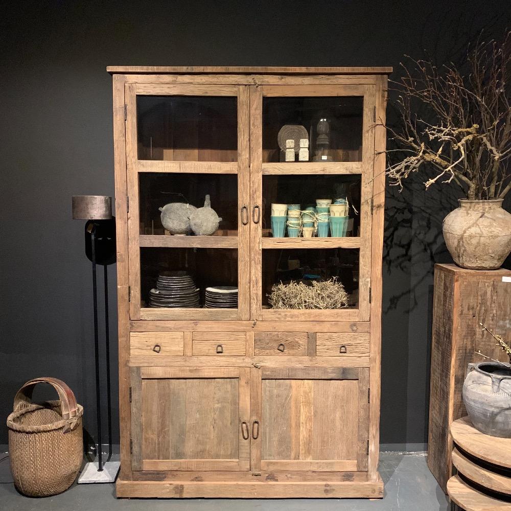 Buffetkast robuust oud hout