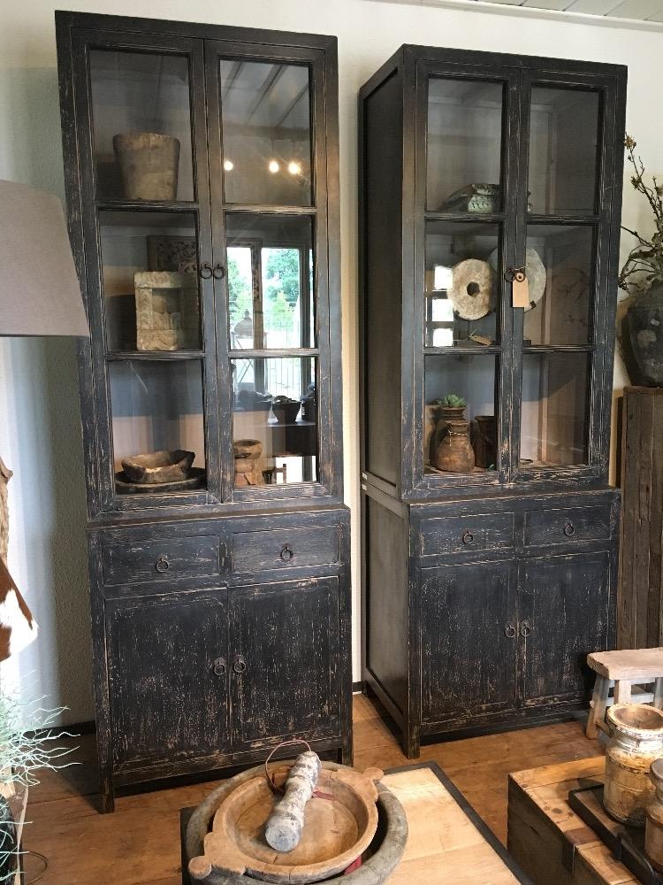 Buffetkast smal oud zwart