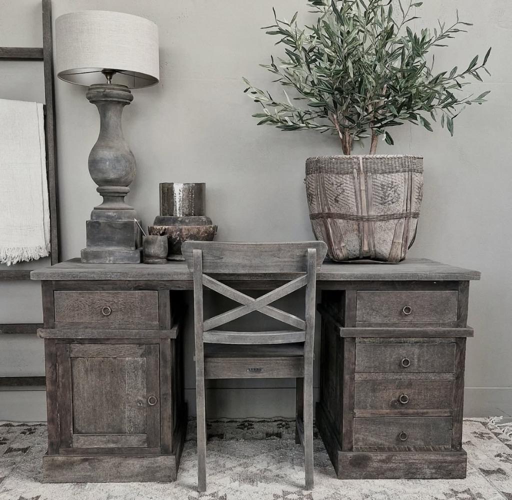 Bureau Olivier antique grey 