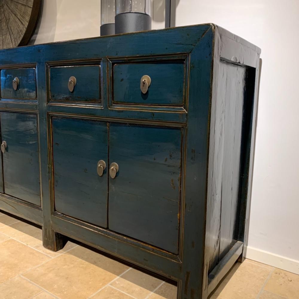 Oud Chinees hoogglans dressoir Antique lacquer Blauw