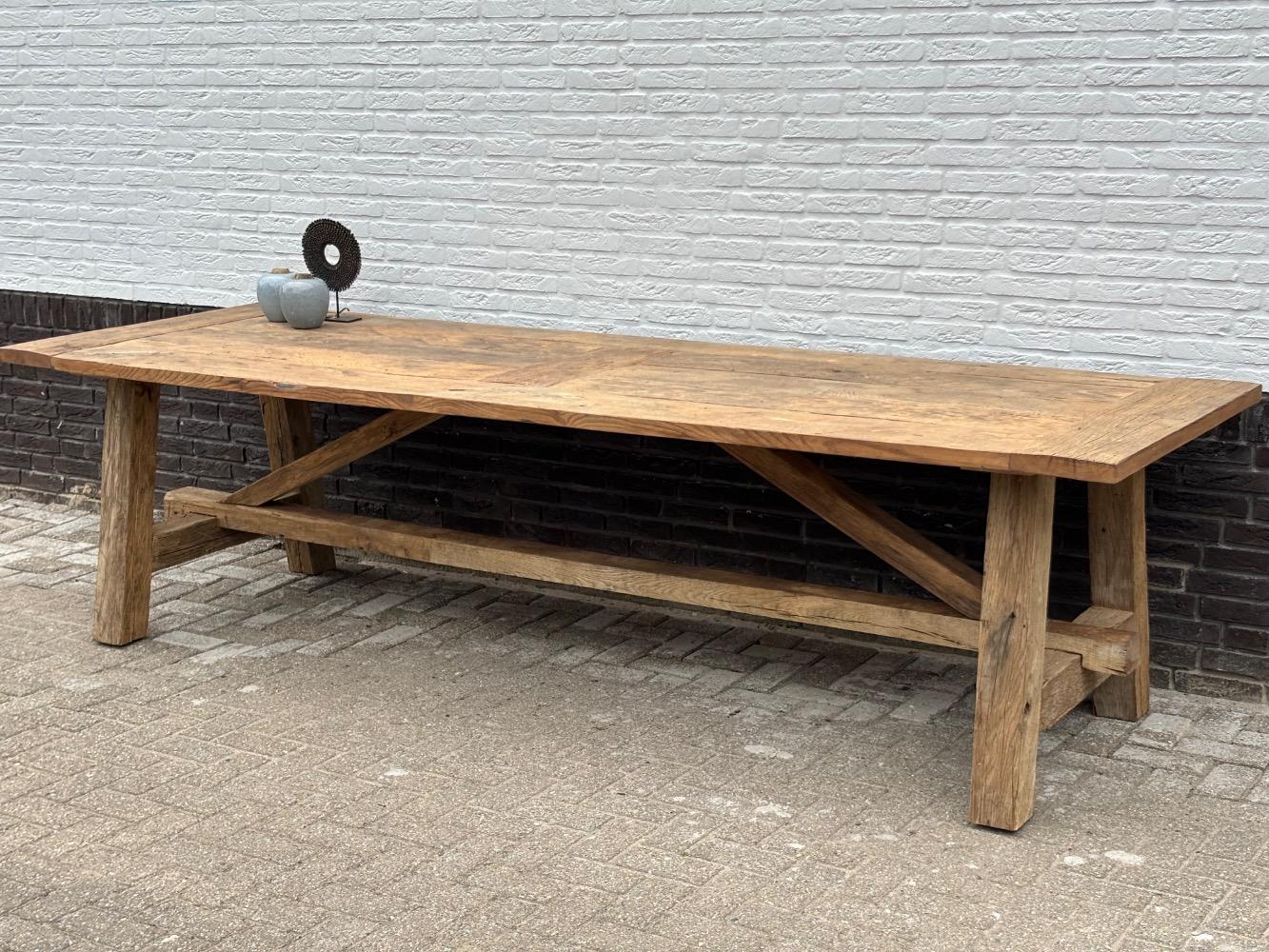 Gave robuuste eiken kloostertafel