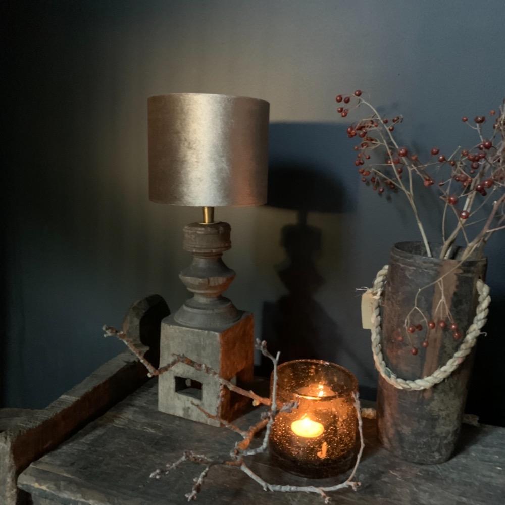 Houten balusterlamp smal Aura Peeperkorn 