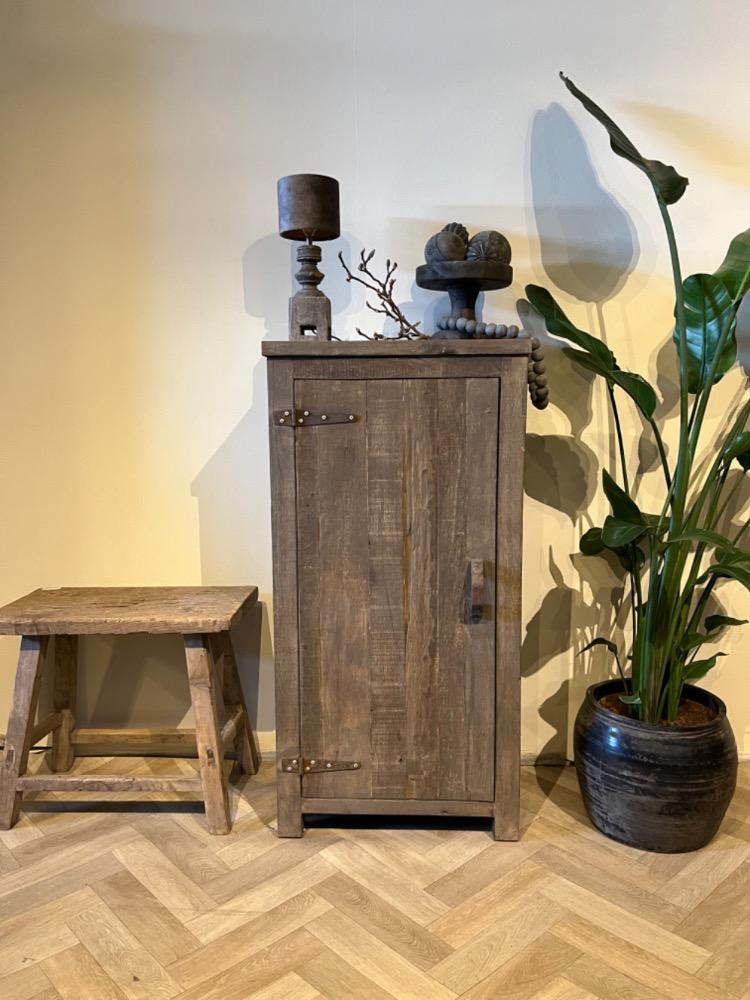 Kast 1 deurs oud hout