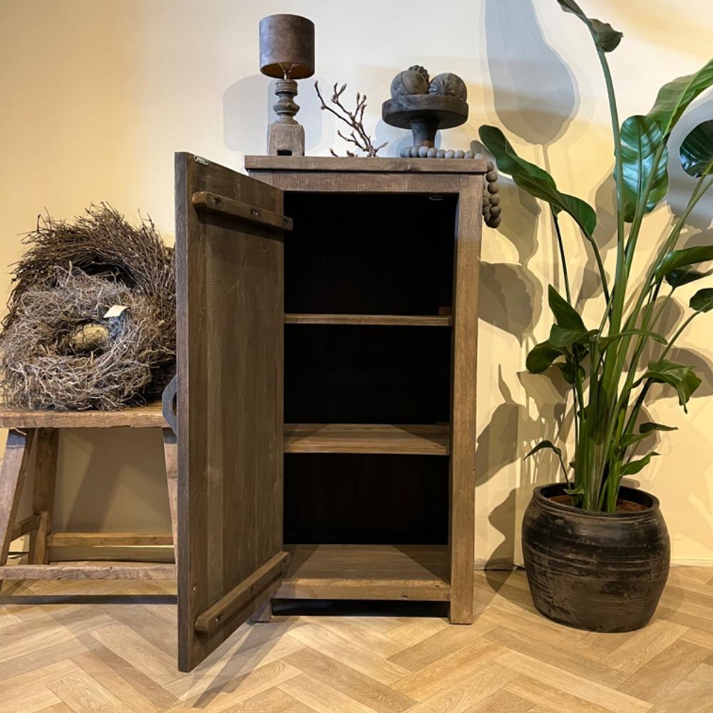Kast 1 deurs oud hout
