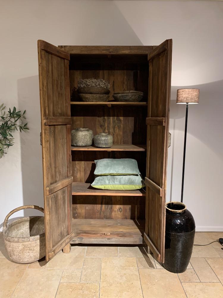 Kast 2 deurs oud hout 