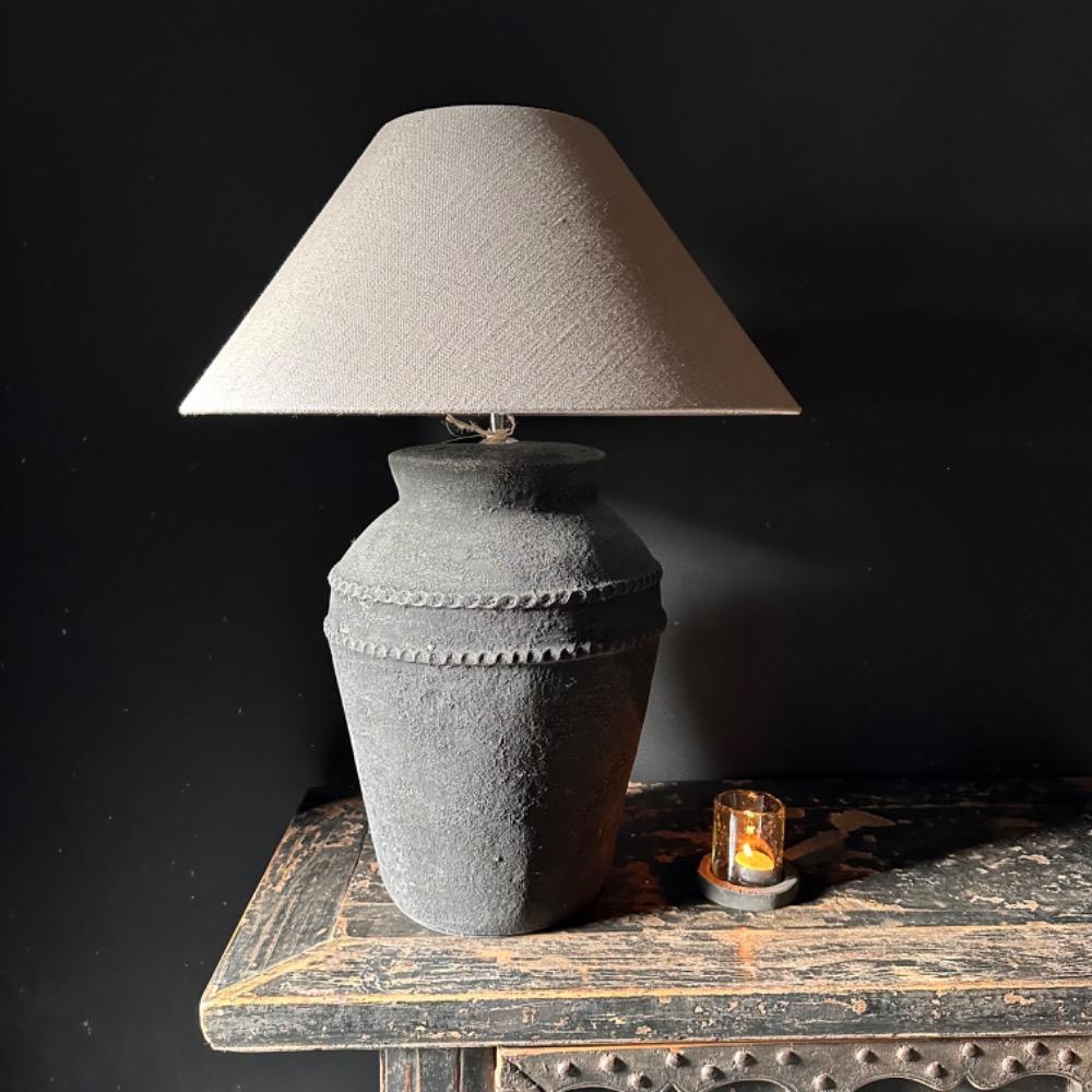 Kruiklamp groot oud zwart