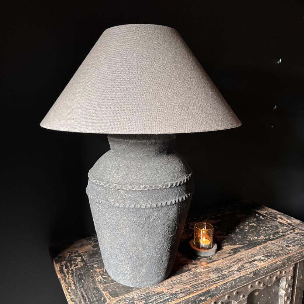 Kruiklamp groot oud zwart