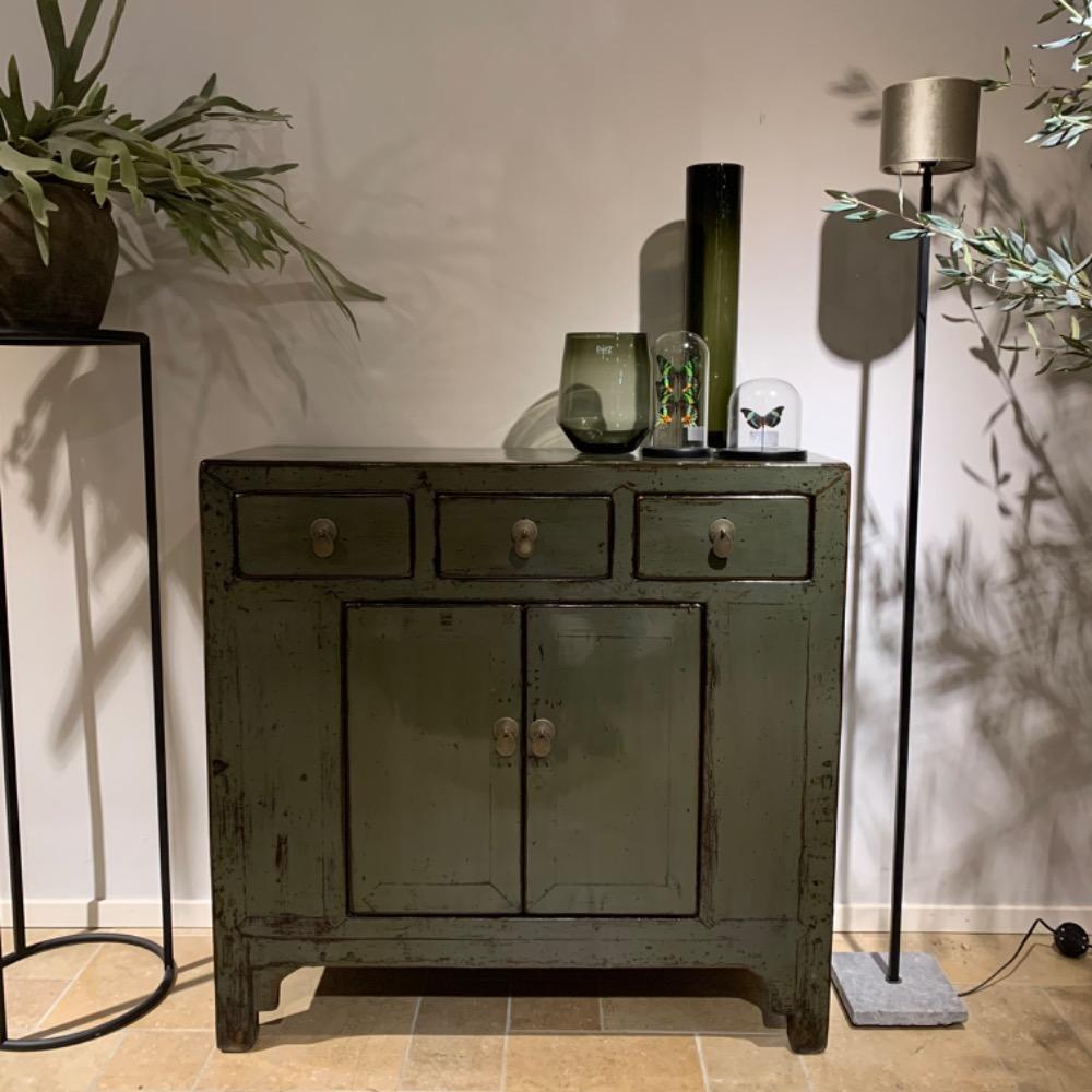 Originele oud  Chinese hoogglans dressoir smal  antique lacuer old jade grijs groen 