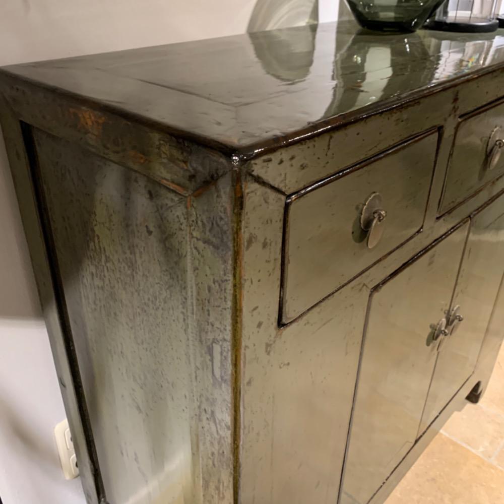 Originele oud  Chinese hoogglans dressoir smal  antique lacuer old jade grijs groen 