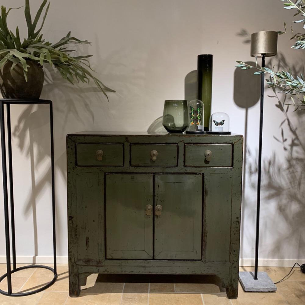 Originele oud  Chinese hoogglans dressoir smal  antique lacuer old jade grijs groen 