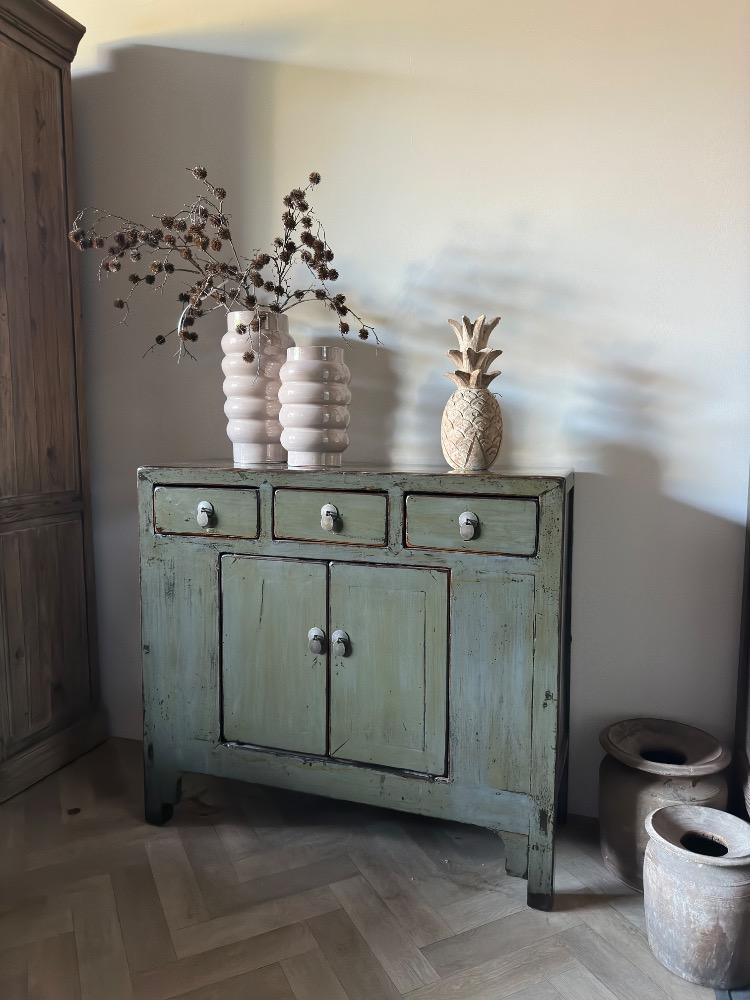 Originele oud Chinese hoogglans dressoir smal antique lacune old jade grijs groen 