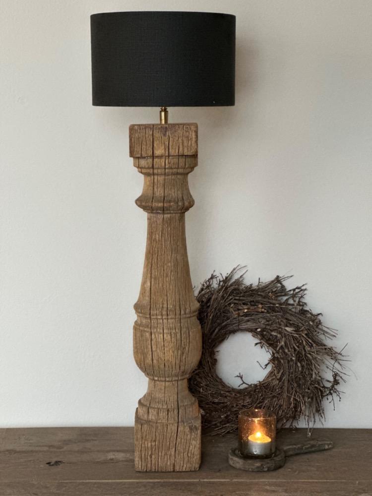 Originele oude eiken baluster tafellamp