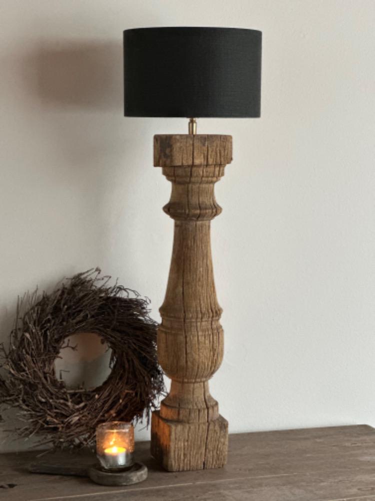 Originele oude eiken baluster tafellamp