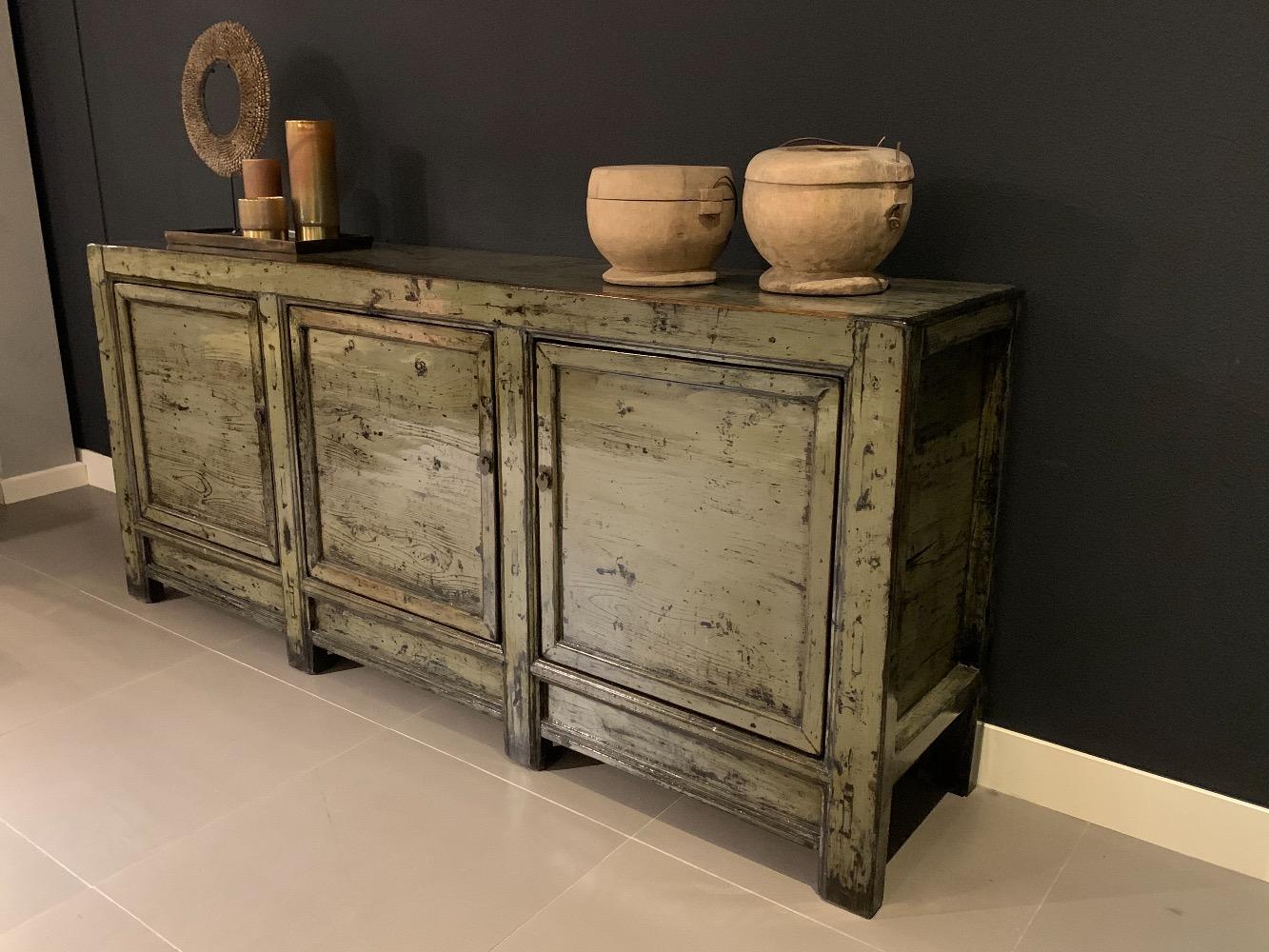 Oud Chinees dressoir hoogglans 