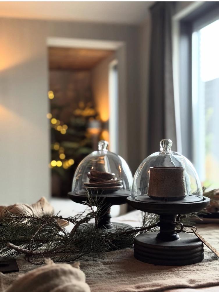 Plateau met glazen stolp S Aura Peeperkorn