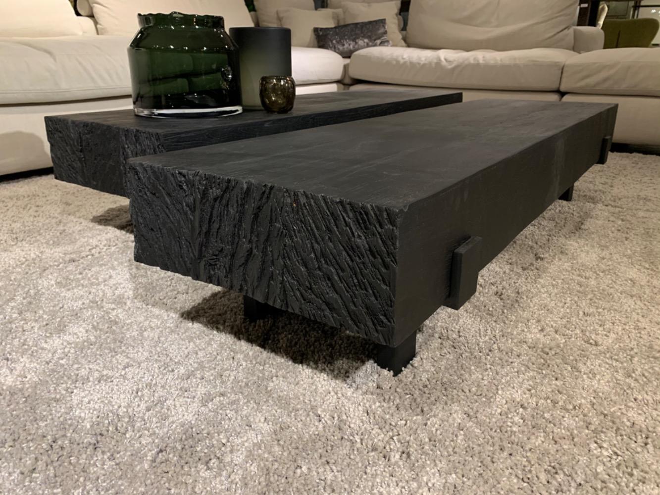 Robuuste teak  salon tafel black 