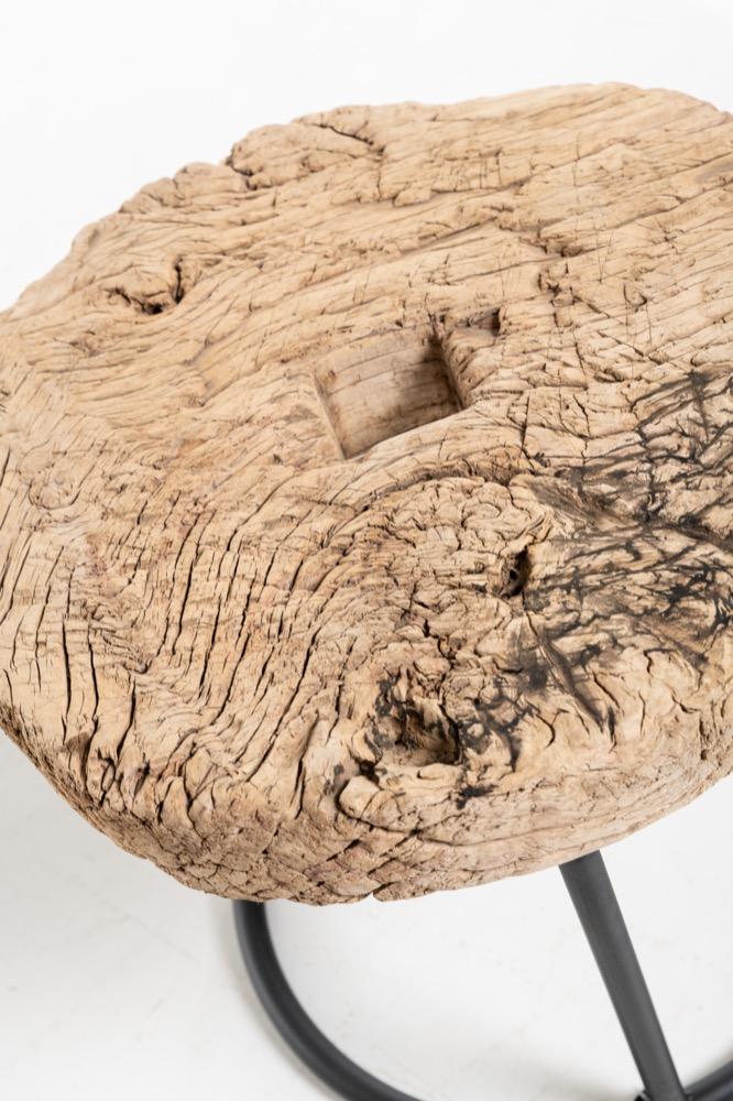 Salon old elm met ijzeren poot