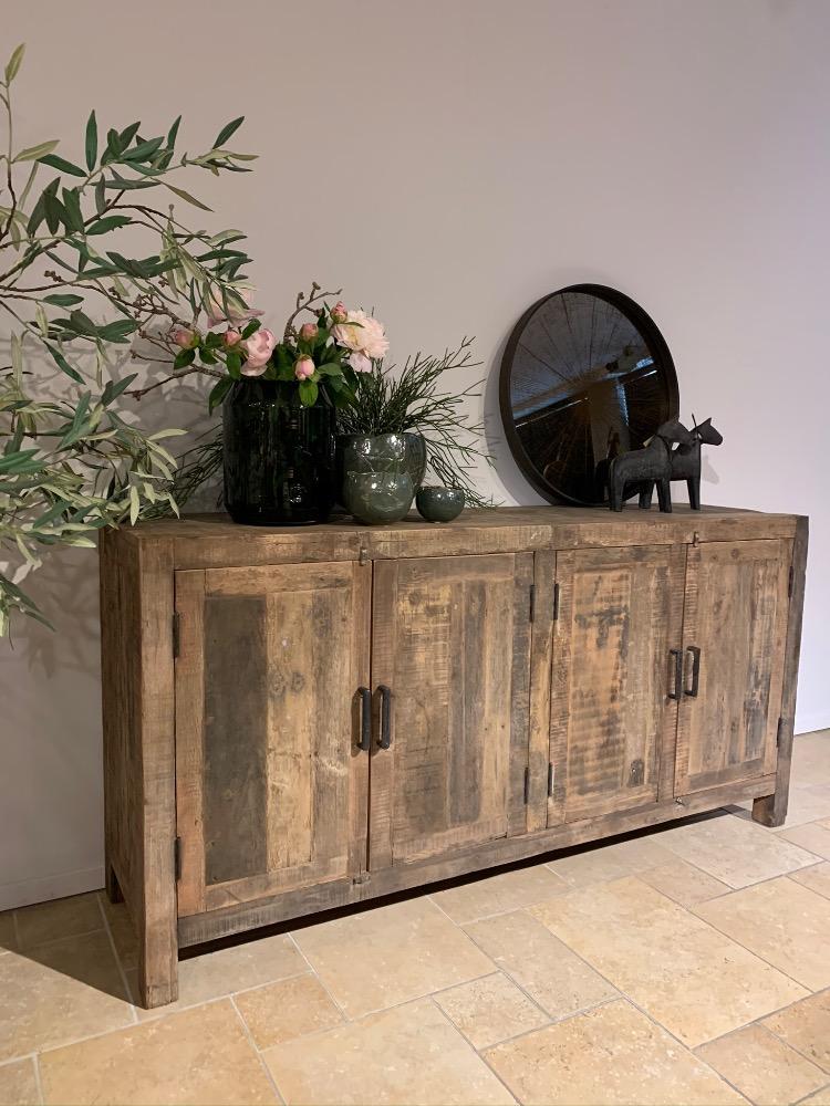 Stoer dressoir Bas, met 4 deuren