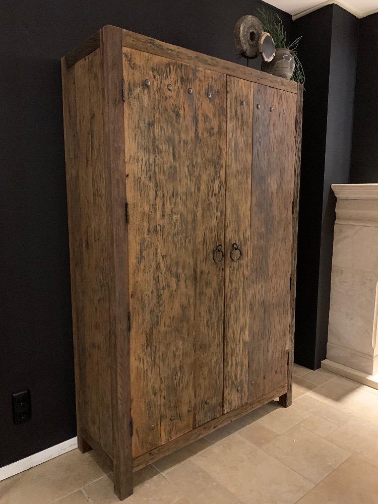 Stoere robuuste 2 deurskast