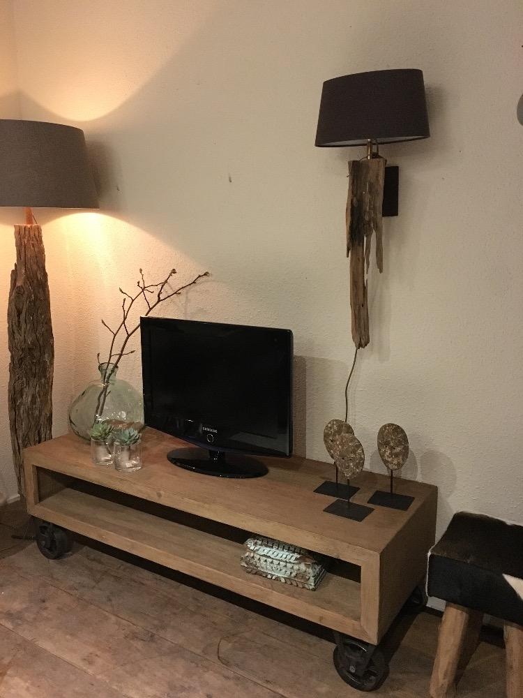 Tv kast Elm op wielen