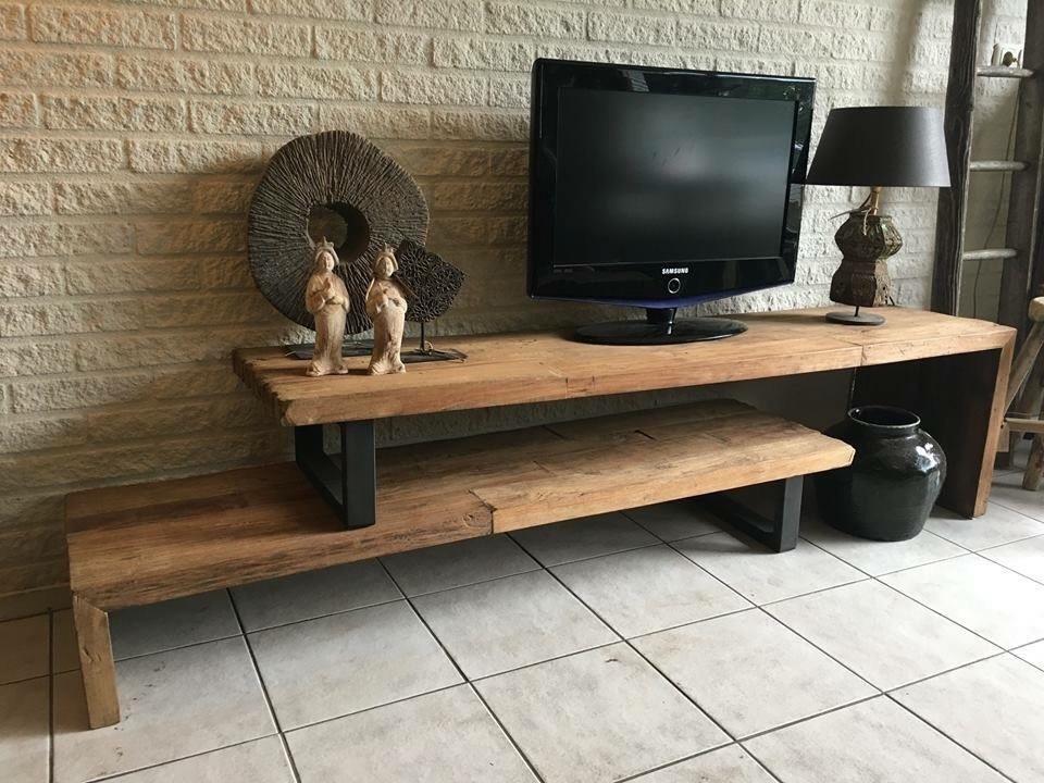 Tv kast uitschuif teak/ ijzer 