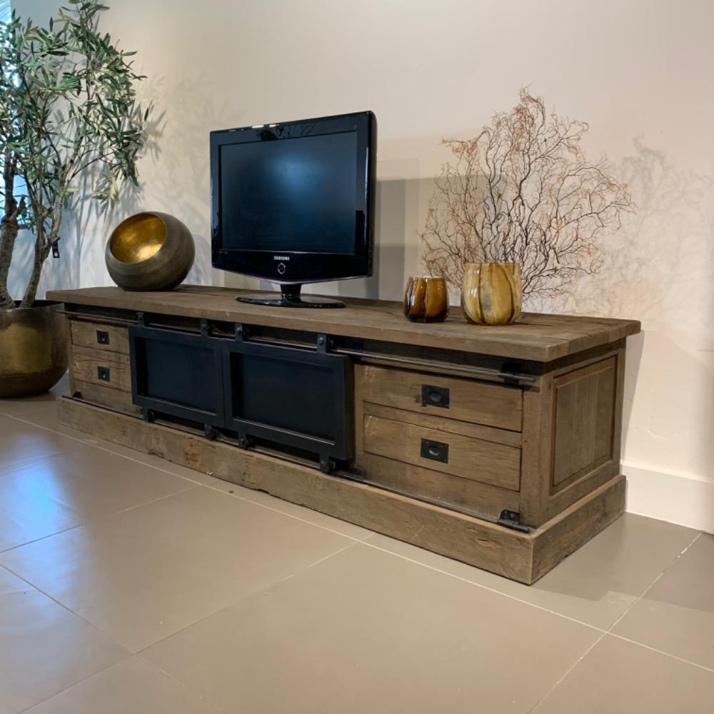 Tv meubel Julian 180 cm , robuust oud hout 