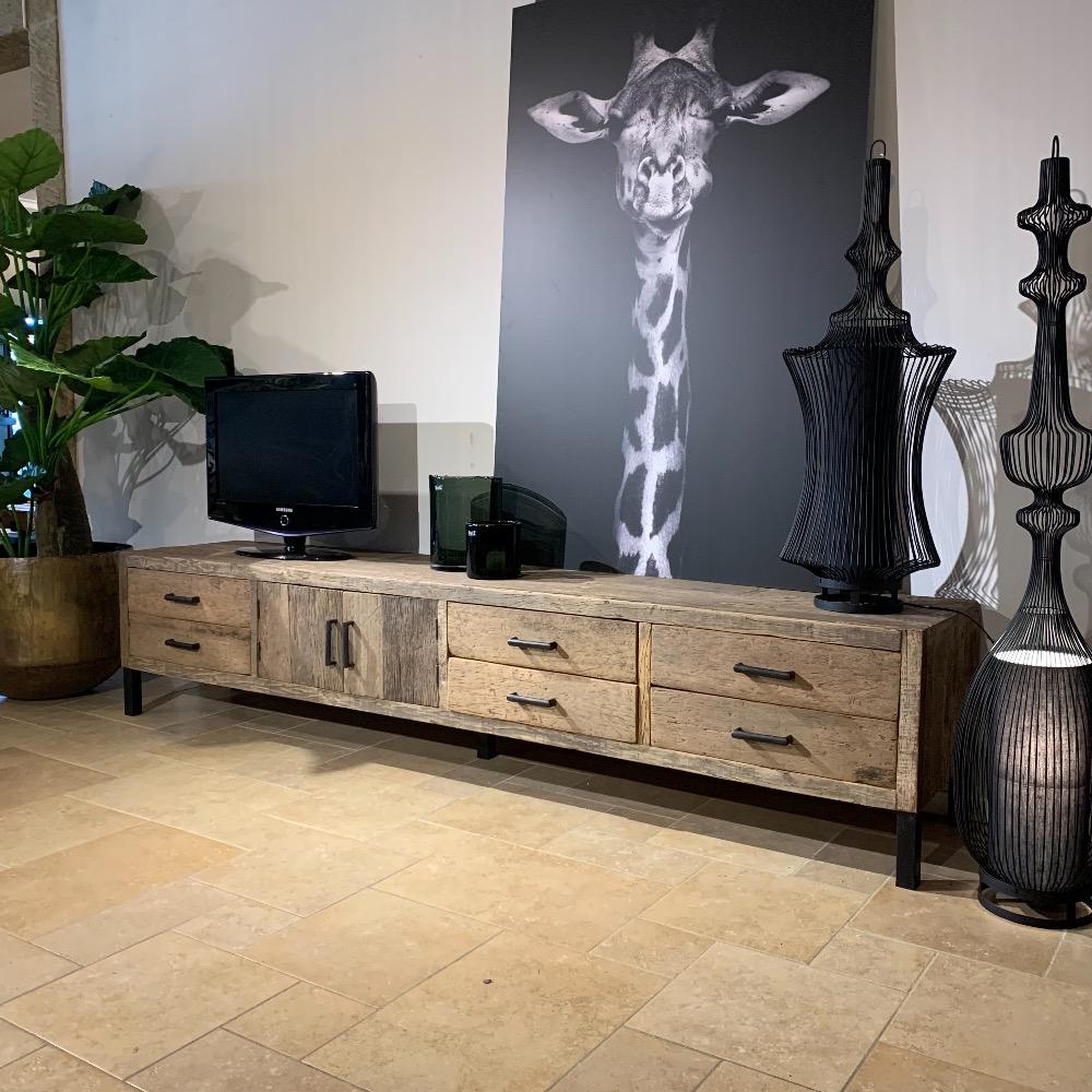 Tv meubel met stalen poten 240 cm
