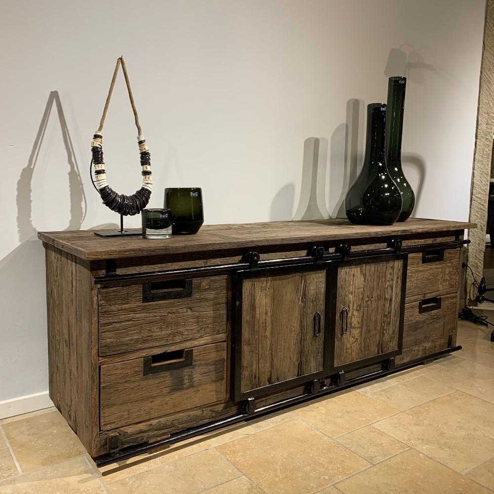 Tv meubel robuust hout met schuifdeuren 