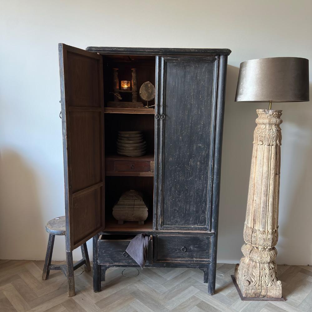 Uniek Chinees Elm black 2 deurskast 