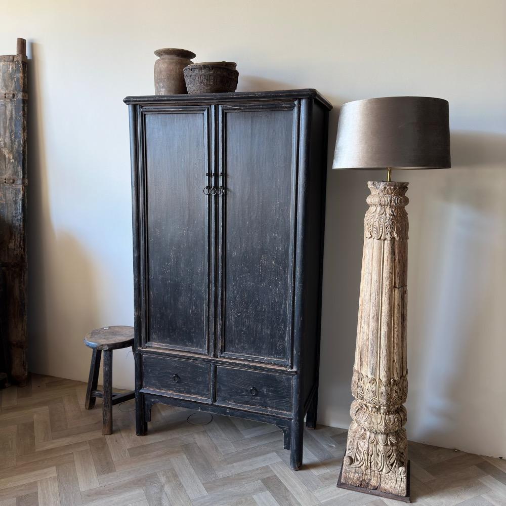 Uniek Chinees Elm black 2 deurskast 