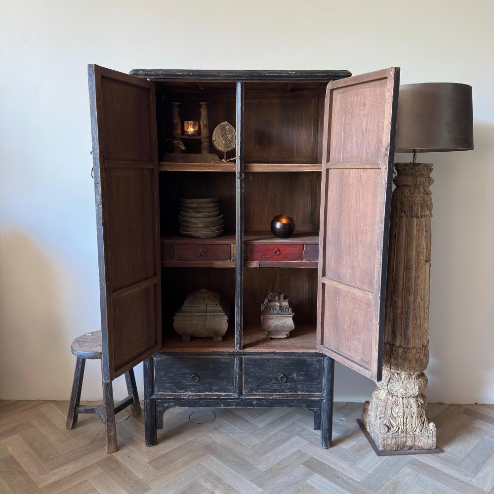 Uniek Chinees Elm black 2 deurskast 