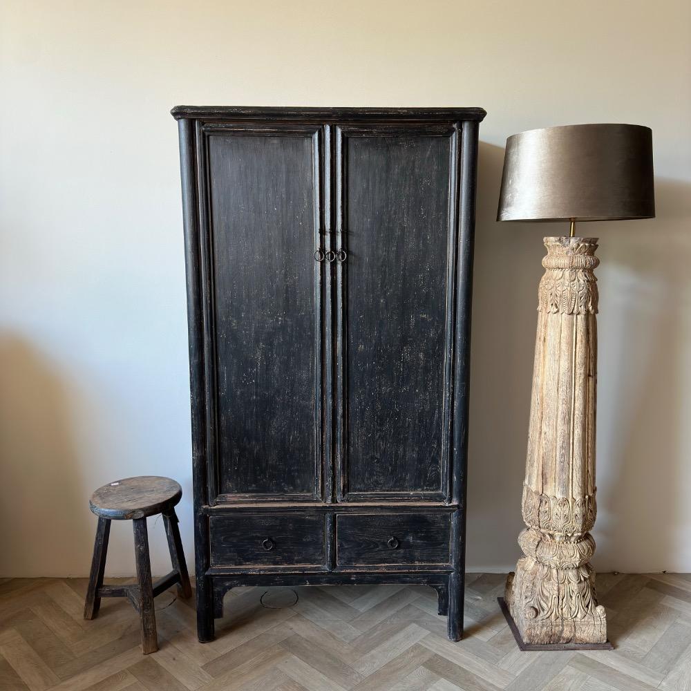Uniek Chinees Elm black 2 deurskast 