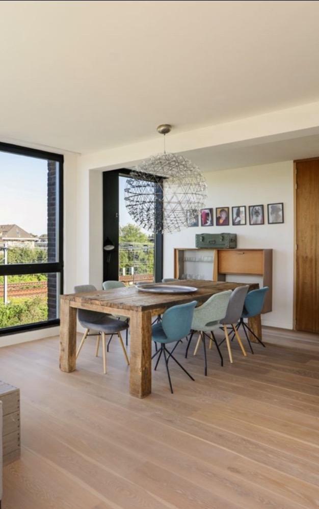 Unieke Elm houten eettafel 