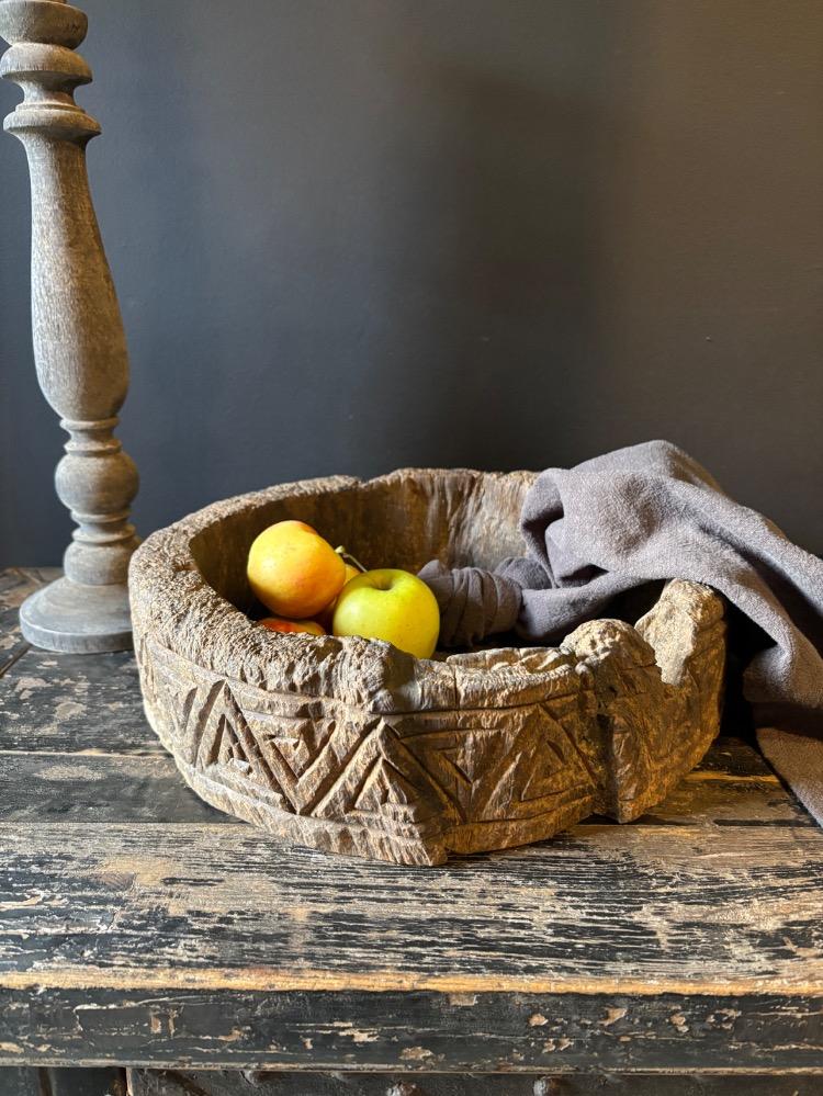 Unieke gave houten schaal 