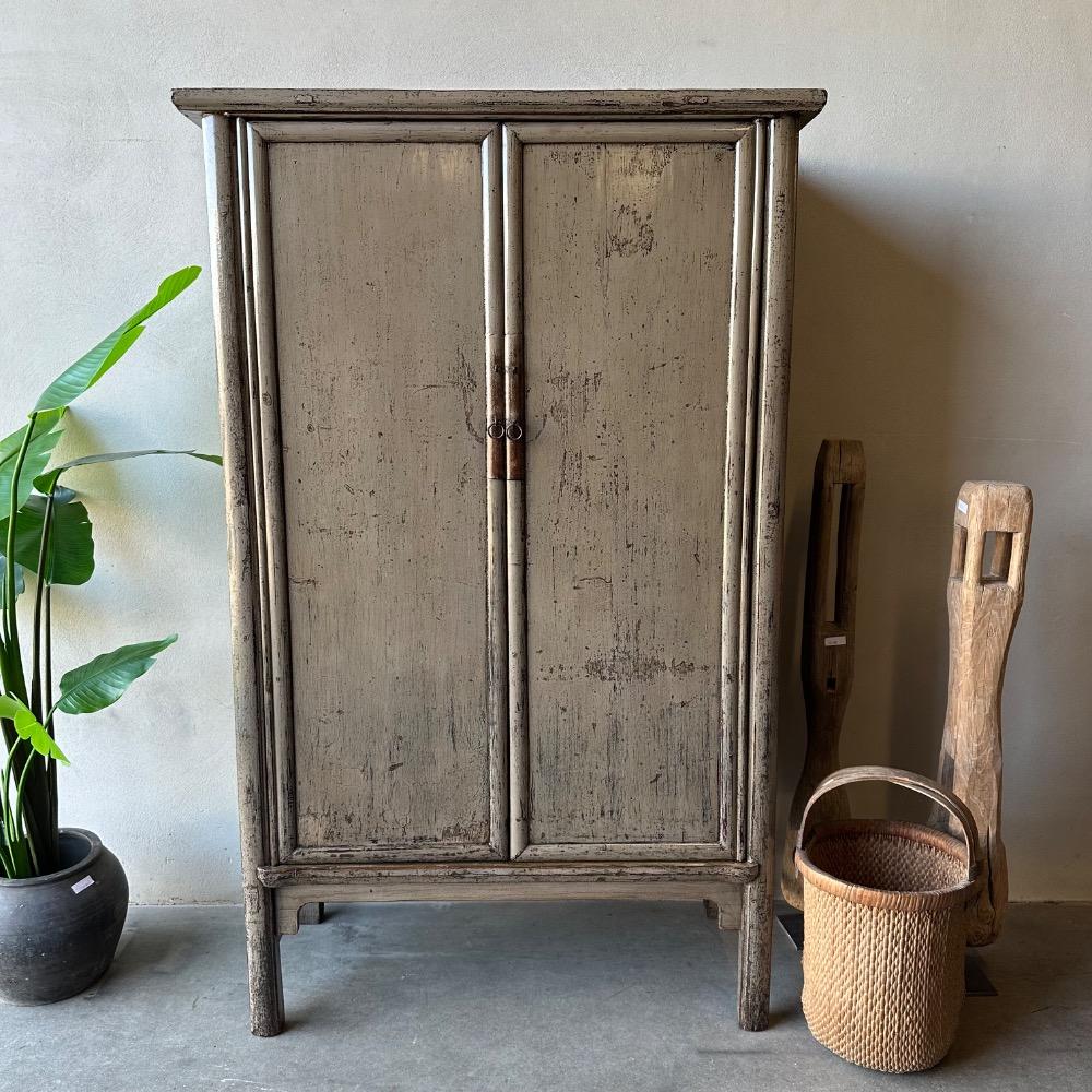 Unieke hoogglans 2 deurskast oud Jade olijf groen 