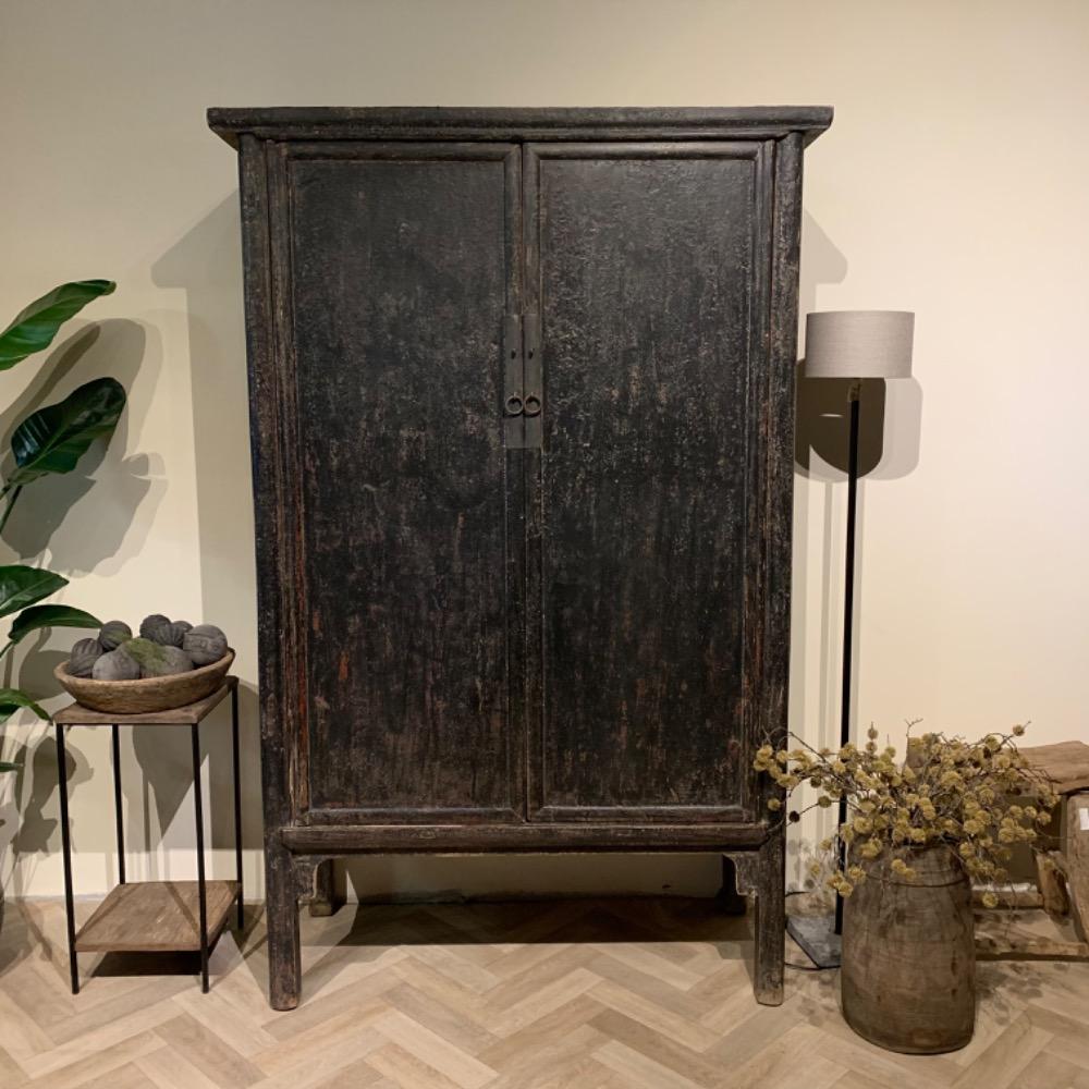 Unieke oude Chinese 2 deurskast old black 