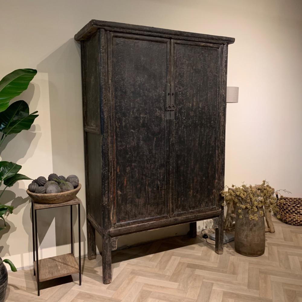 Unieke oude Chinese 2 deurskast old black 