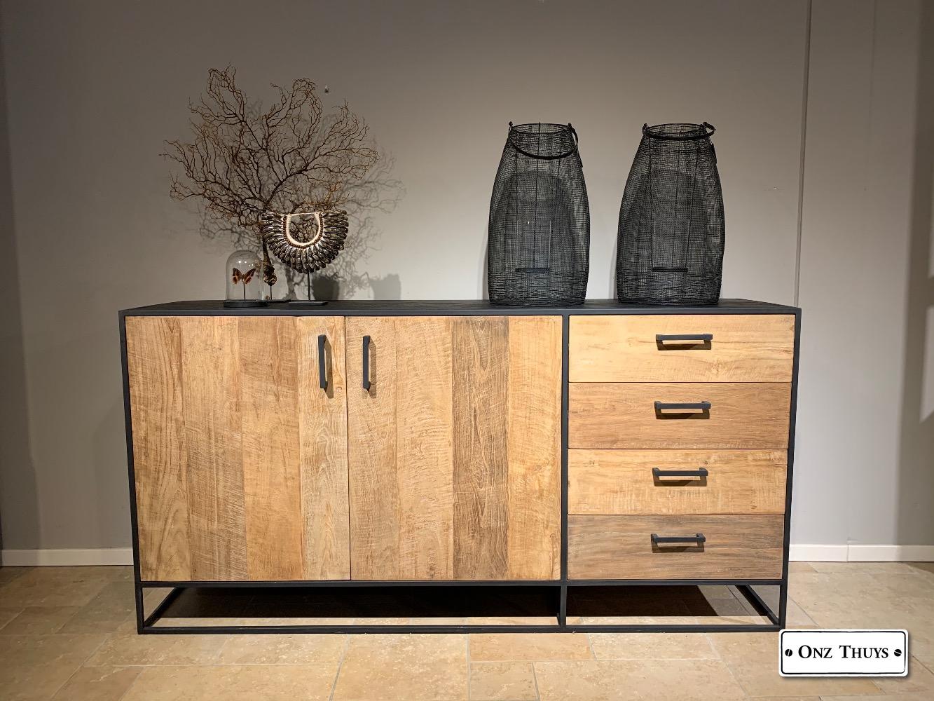 uitsterven Voorwaarden weefgetouw Dressoir teak 2 deurs 4 lade - Kasten - Onz Thuys